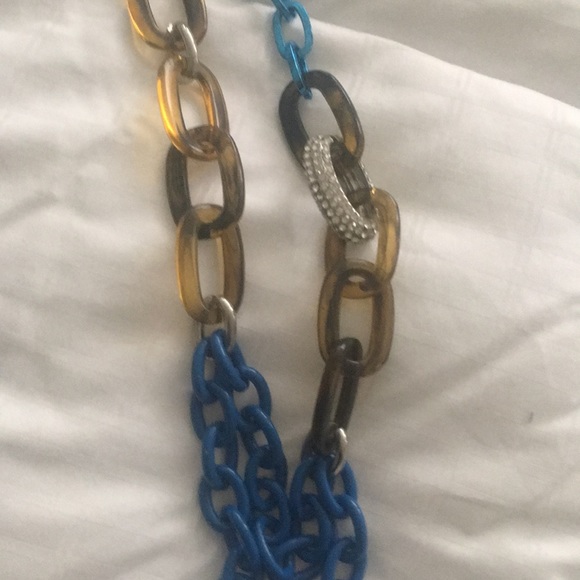 Fun necklace - Picture 2 of 3